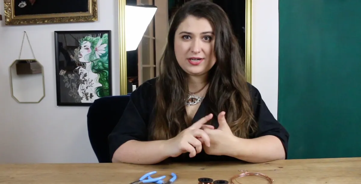 Ukázka šperků z kurzu moderního drátování od Anny Monsterance