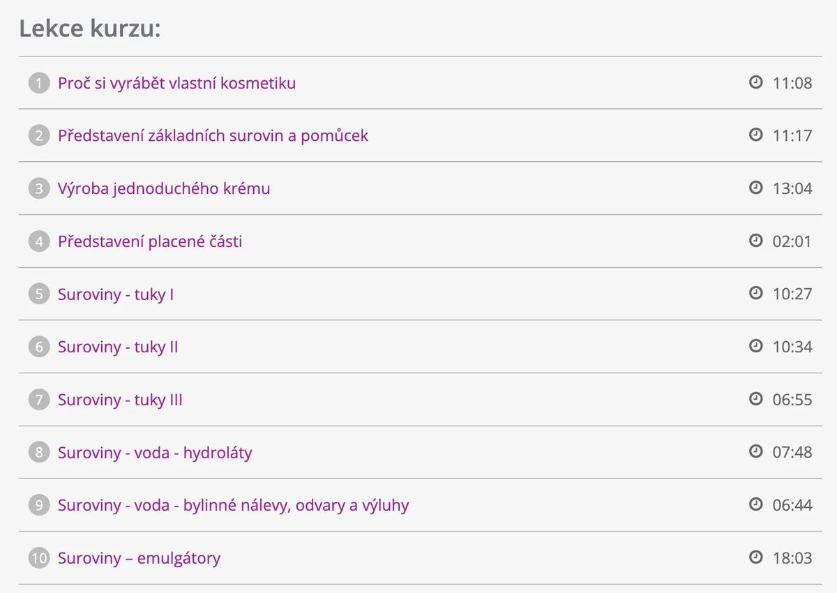 Detail výroby domácí přírodní kosmetiky v kurzu Michaely Suché